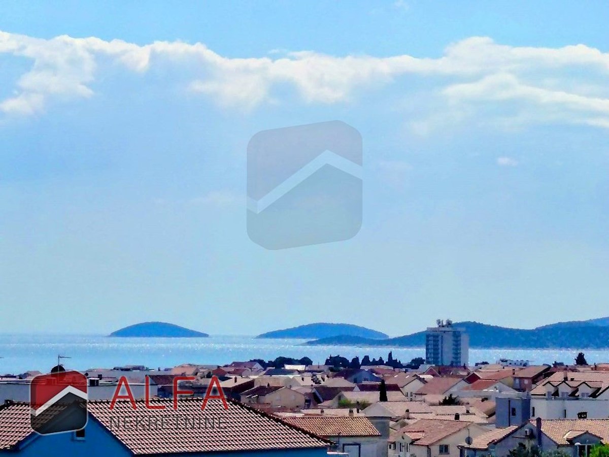 Croazia, Vodice, nuova casa bifamiliare completamente arredata in vendita, con piscina