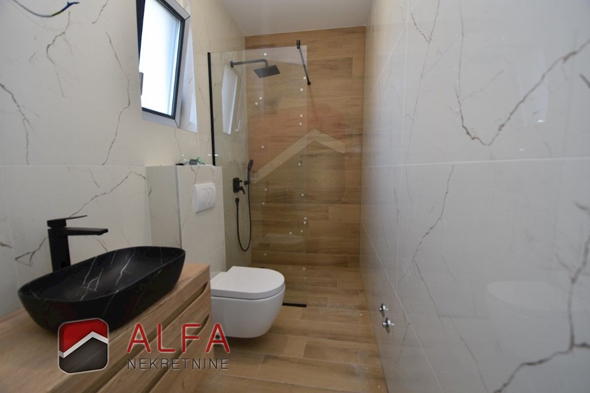 Croazia, Vodice, Srima, in vendita nuova casa bifamiliare, vicino al mare