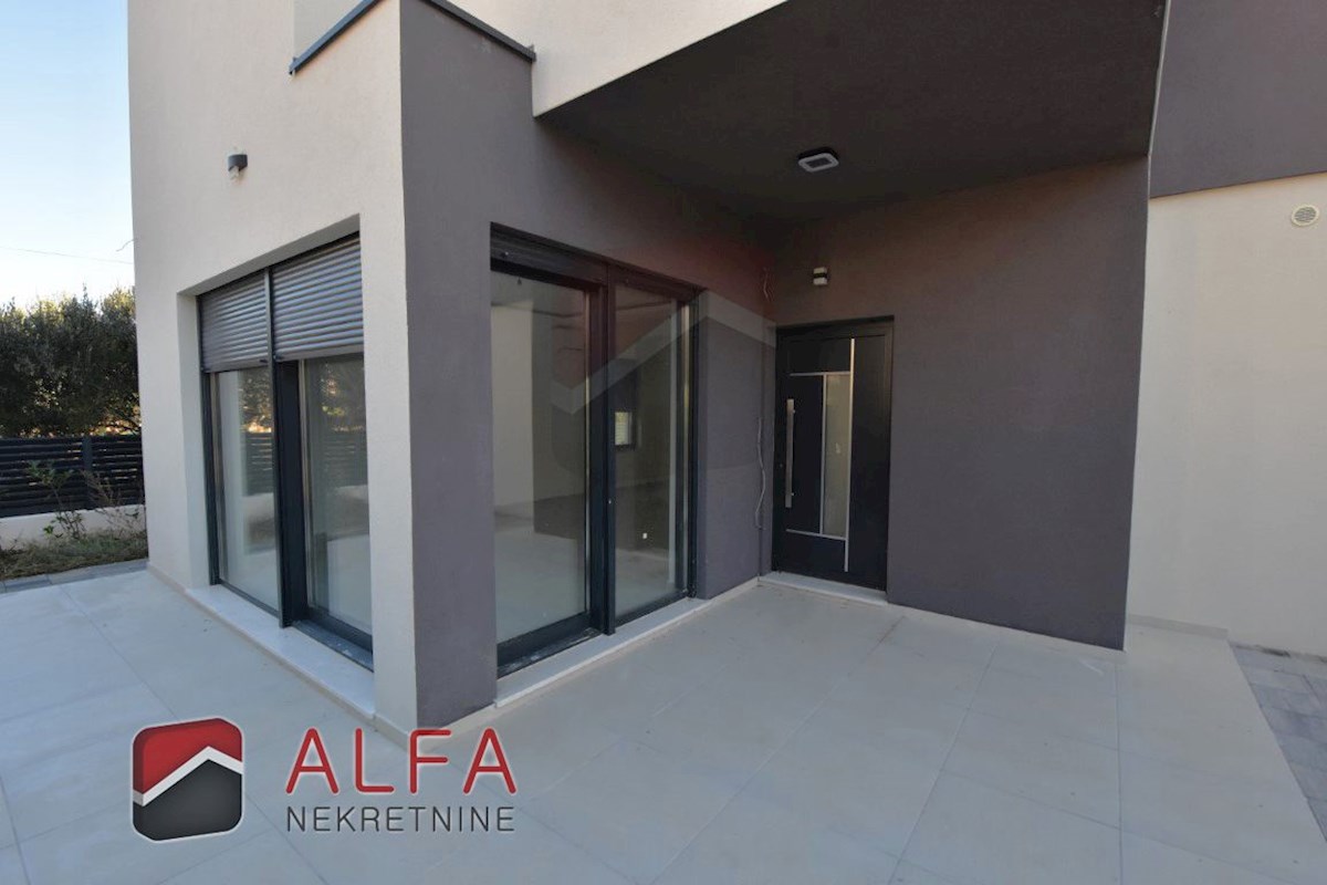 Croazia, Vodice, Srima, in vendita nuova casa bifamiliare, vicino al mare