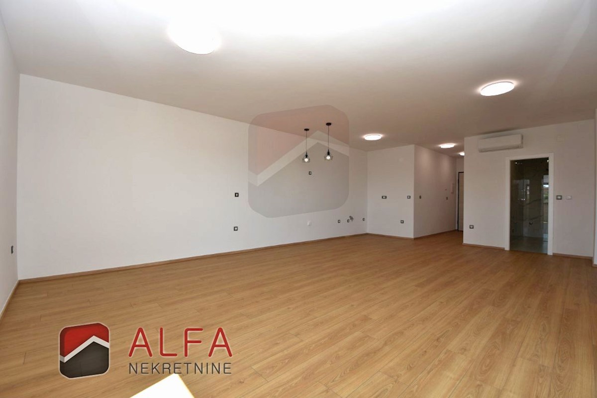 Croazia, Vodice, nuovo appartamento con due camere da letto in vendita, primo piano