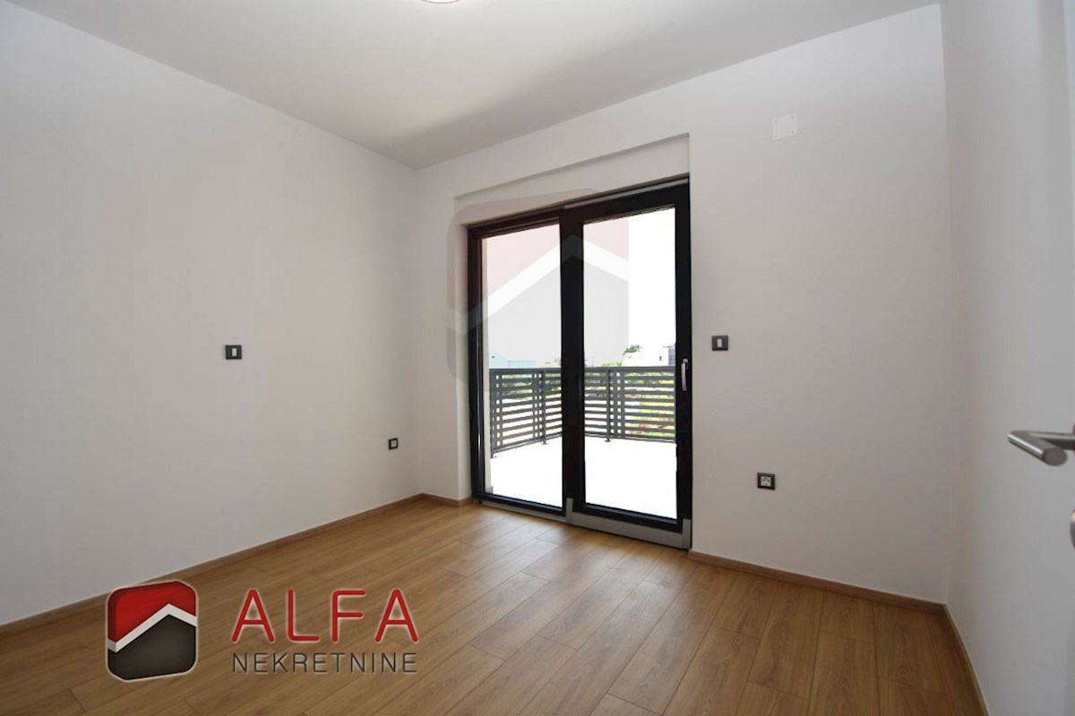 Croazia, Vodice, nuovo appartamento con due camere da letto in vendita, primo piano