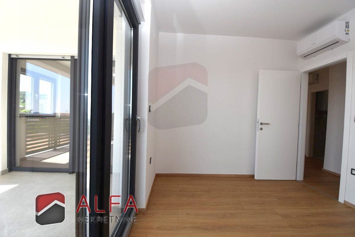 Croazia, Vodice, nuovo appartamento con due camere da letto in vendita, primo piano