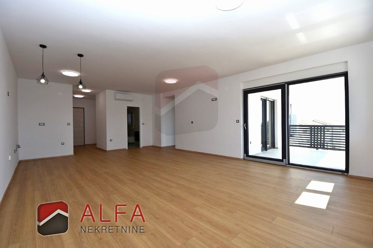 Croazia, Vodice, nuovo appartamento con due camere da letto in vendita, primo piano