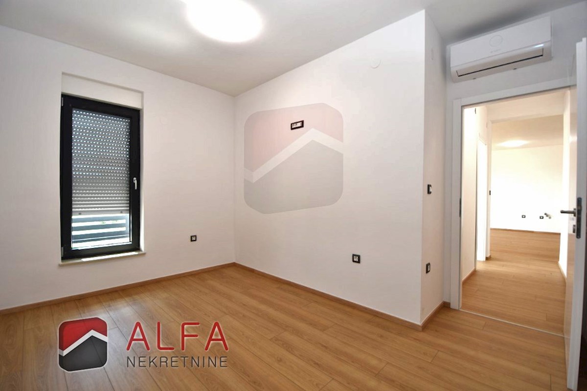 Croazia, Vodice, nuovo appartamento con due camere da letto in vendita, primo piano