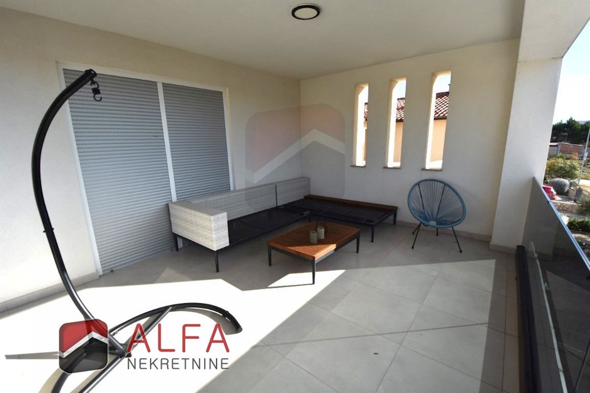 Croazia, Vodice – moderna casa di famiglia di nuova costruzione con piscina in vendita