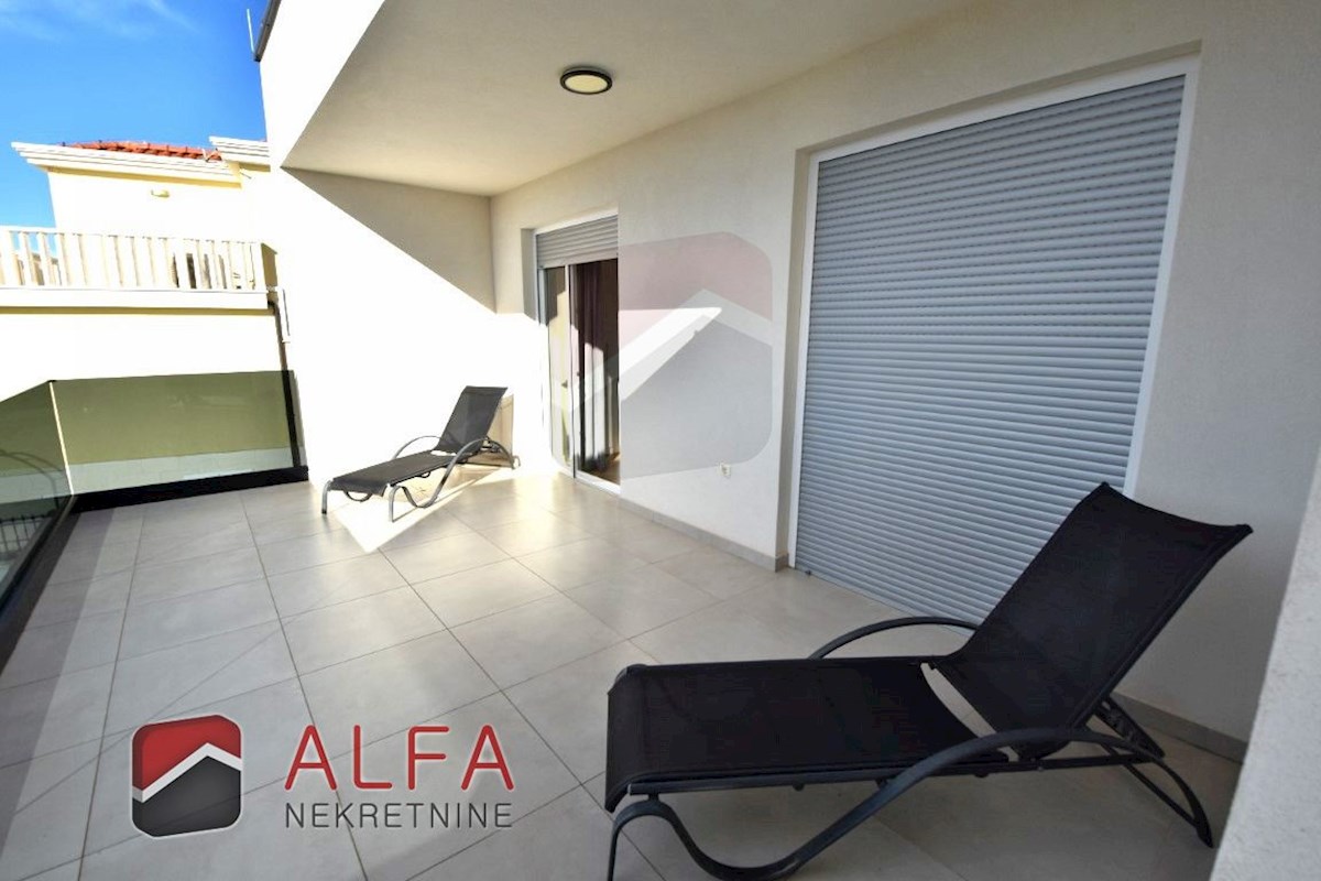 Croazia, Vodice – moderna casa di famiglia di nuova costruzione con piscina in vendita