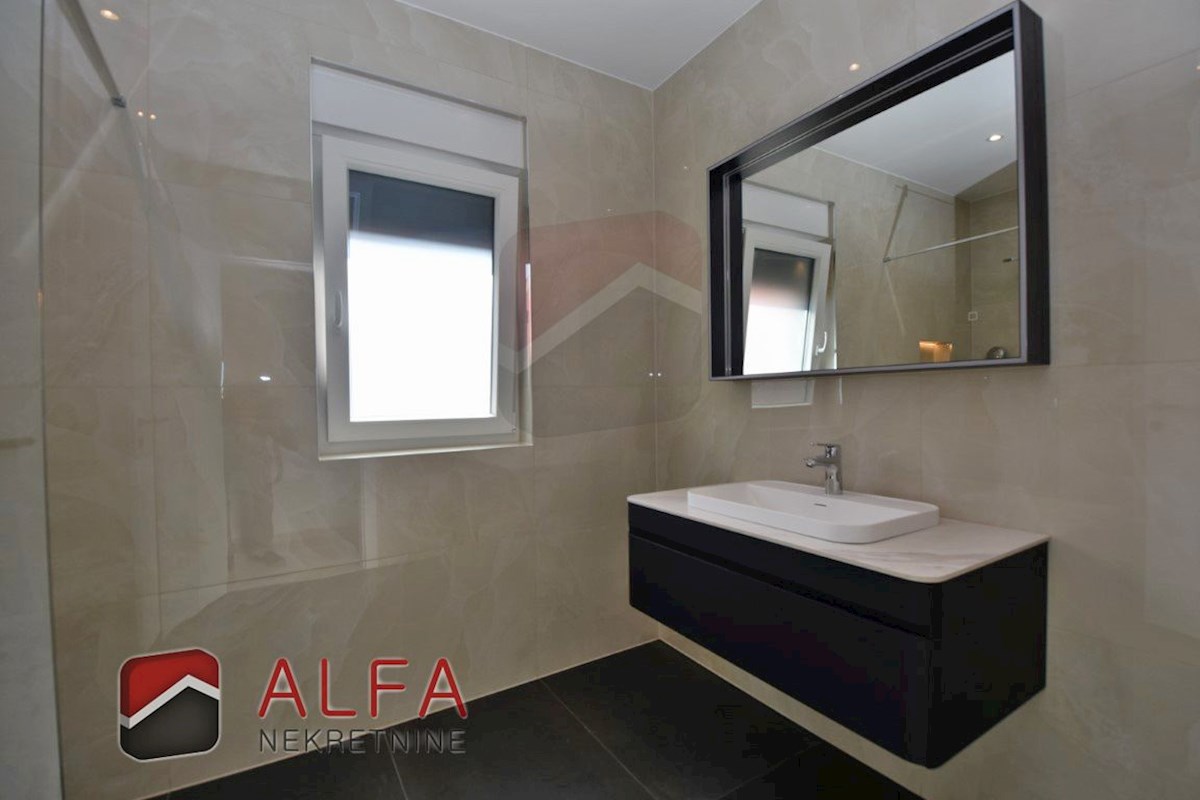 Croazia, Vodice – nuovo appartamento confortevole in vendita, secondo piano, riscaldamento a pavimento