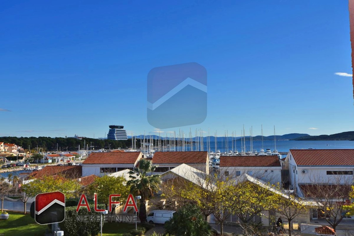 Croazia, centro di Vodice, ATTRAENTE, in vendita appartamento esclusivo con vista mare