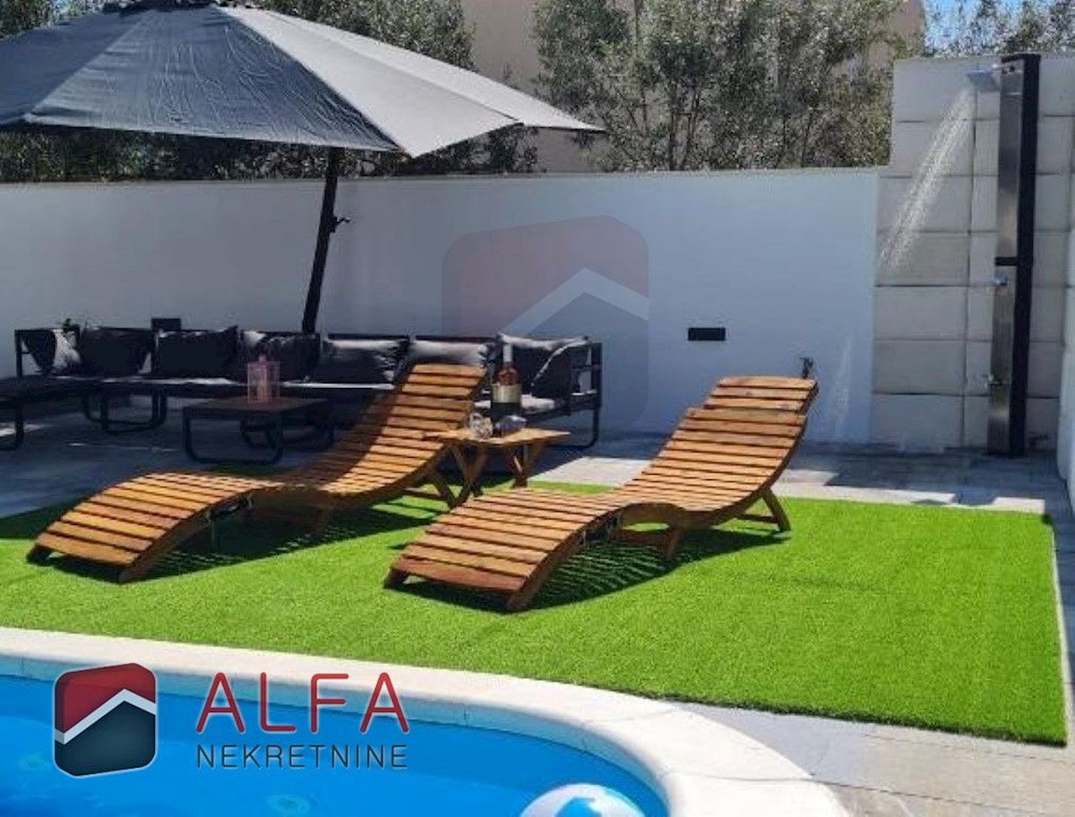 Croazia, Vodice, nuova casa moderna con piscina in vendita
