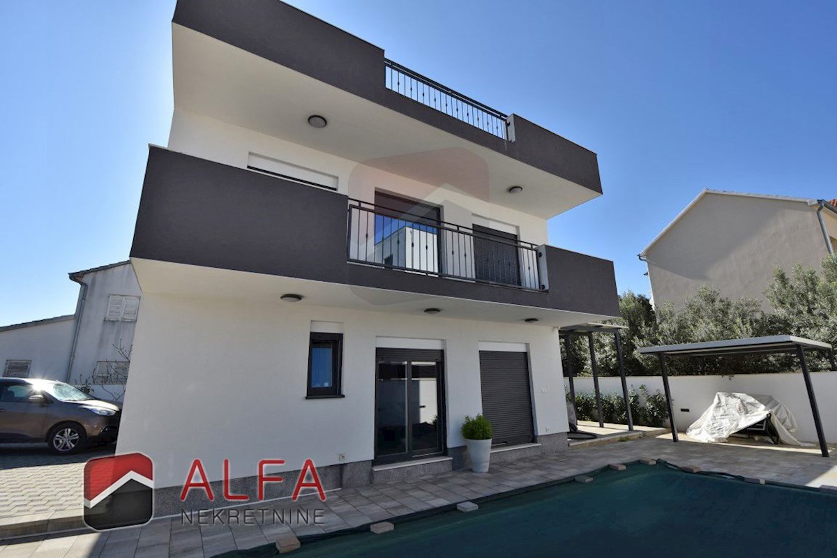 Croazia, Vodice, nuova casa moderna con piscina in vendita