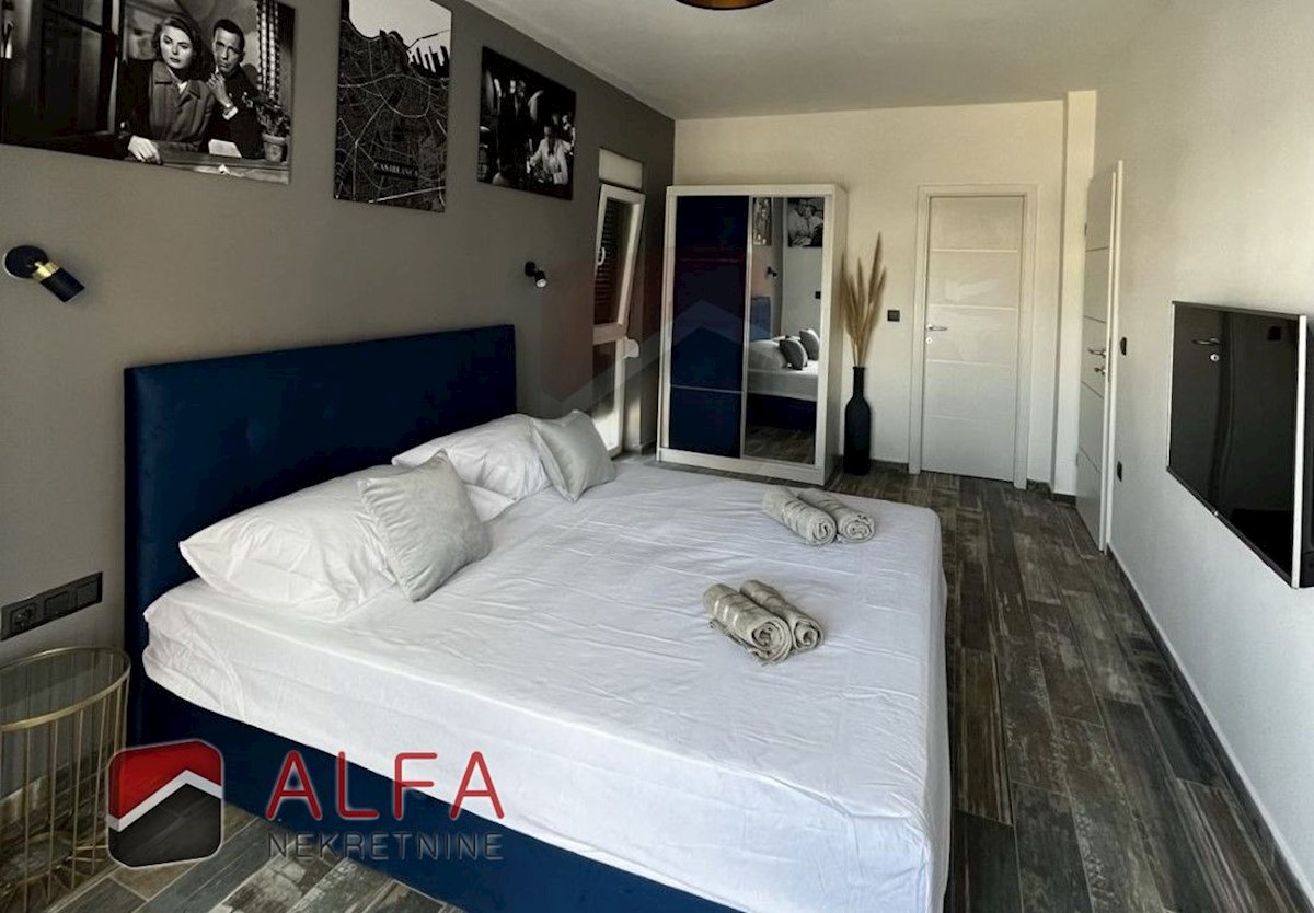 Croazia, Vodice, nuova casa moderna con piscina in vendita