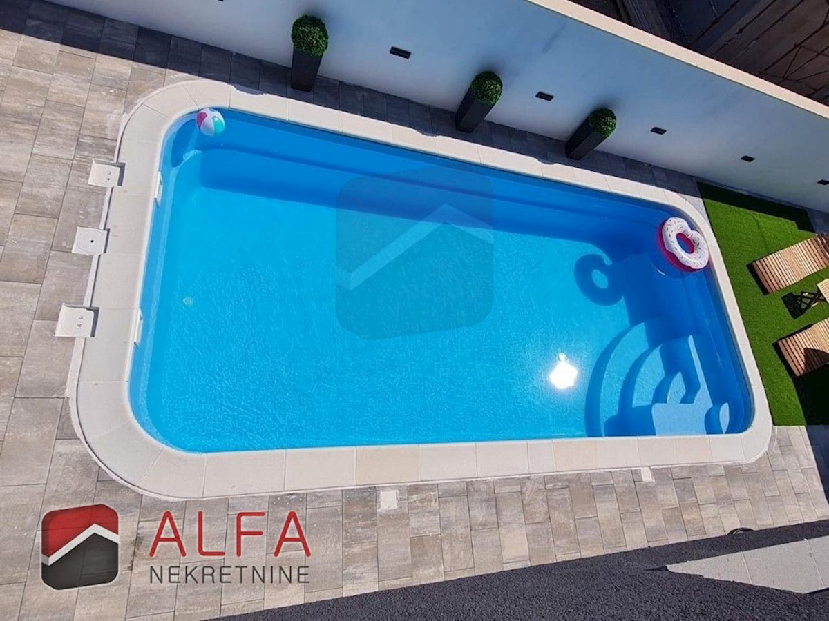 Croazia, Vodice, nuova casa moderna con piscina in vendita