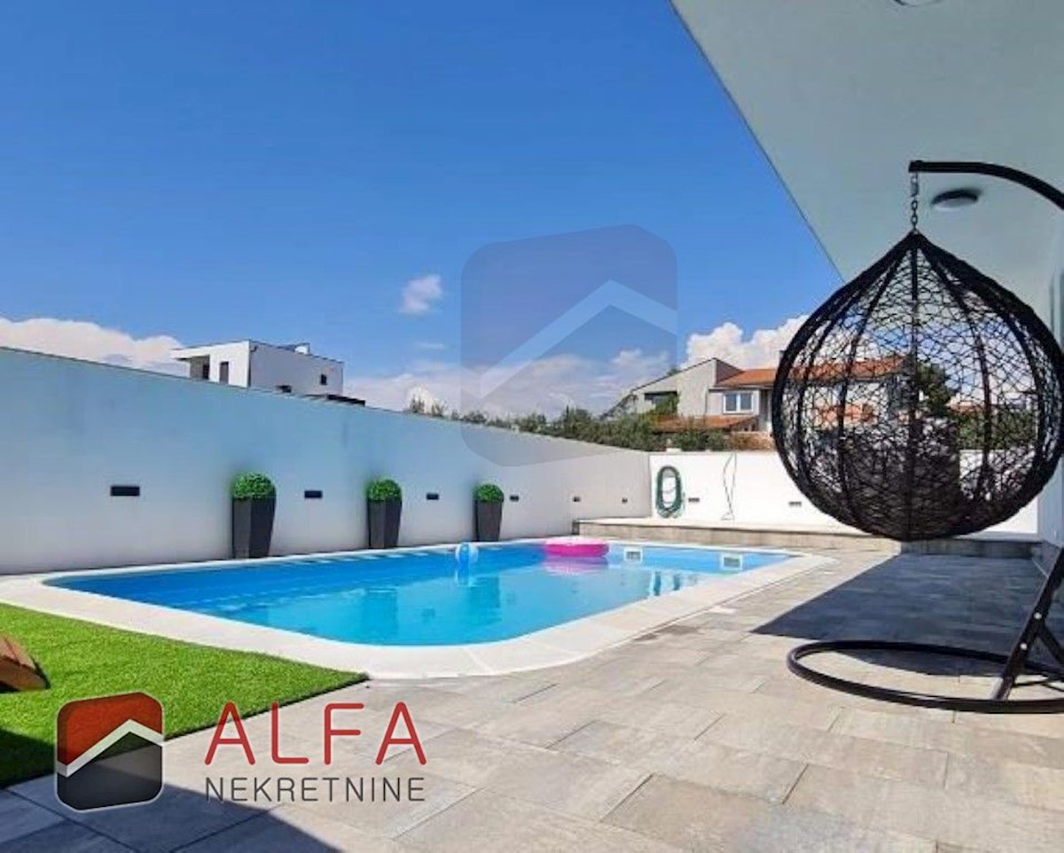 Croazia, Vodice, nuova casa moderna con piscina in vendita