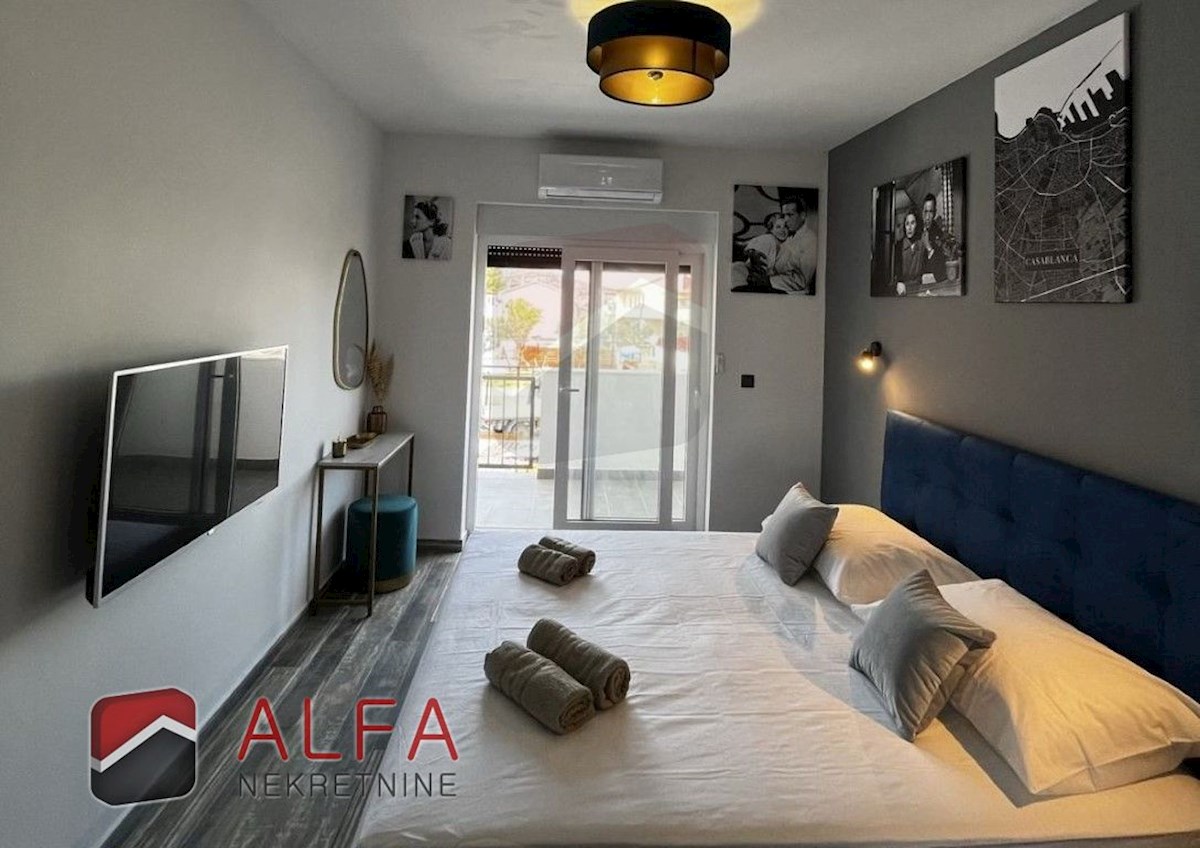 Croazia, Vodice, nuova casa moderna con piscina in vendita