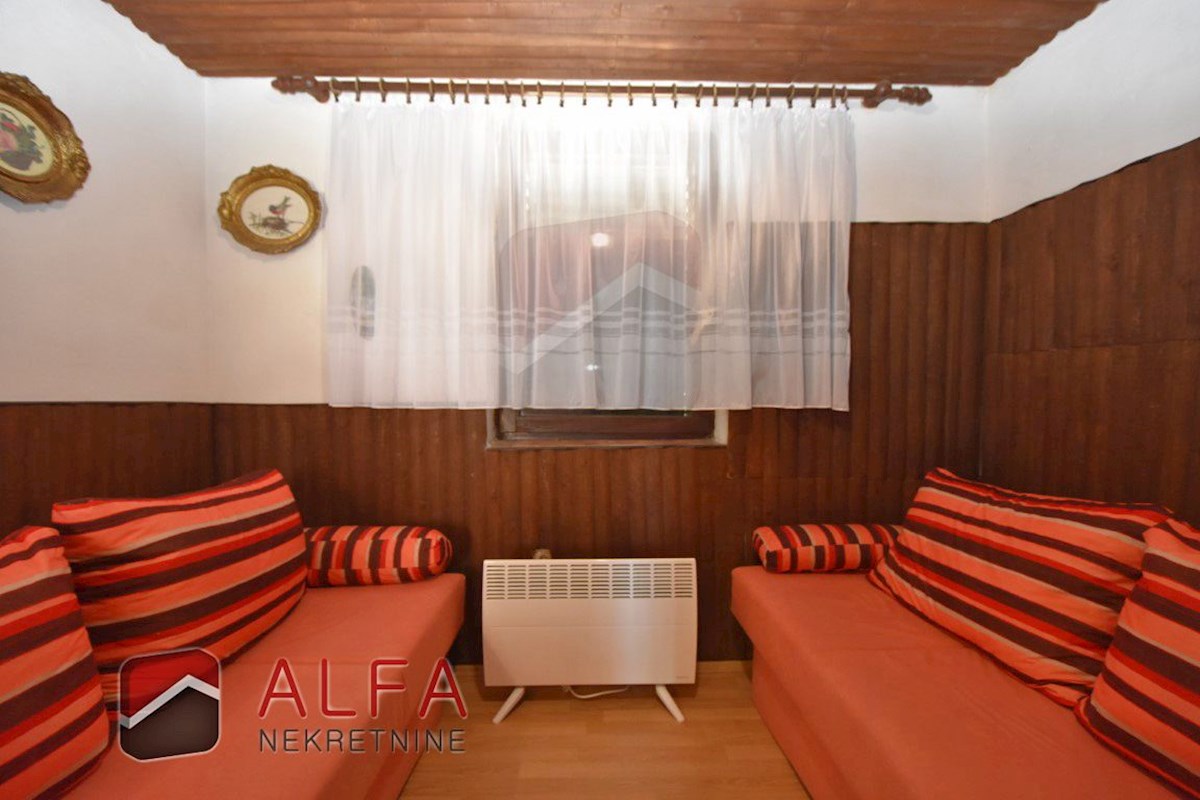 Croazia, Isola di Prvić, Prvić Luka, casa familiare in vendita con giardino e vista mare