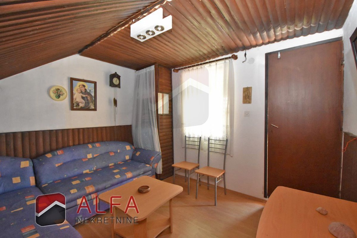 Croazia, Isola di Prvić, Prvić Luka, casa familiare in vendita con giardino e vista mare