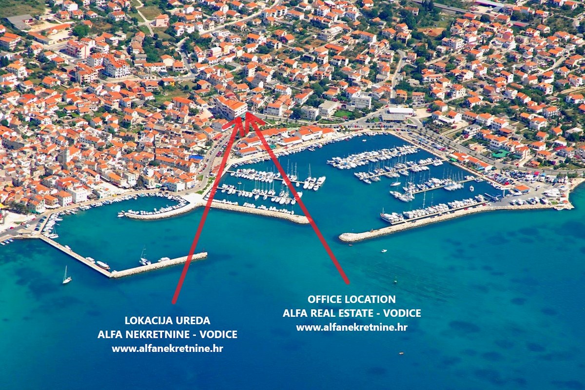Croazia, Isola di Prvić, Prvić Luka, casa familiare in vendita con giardino e vista mare