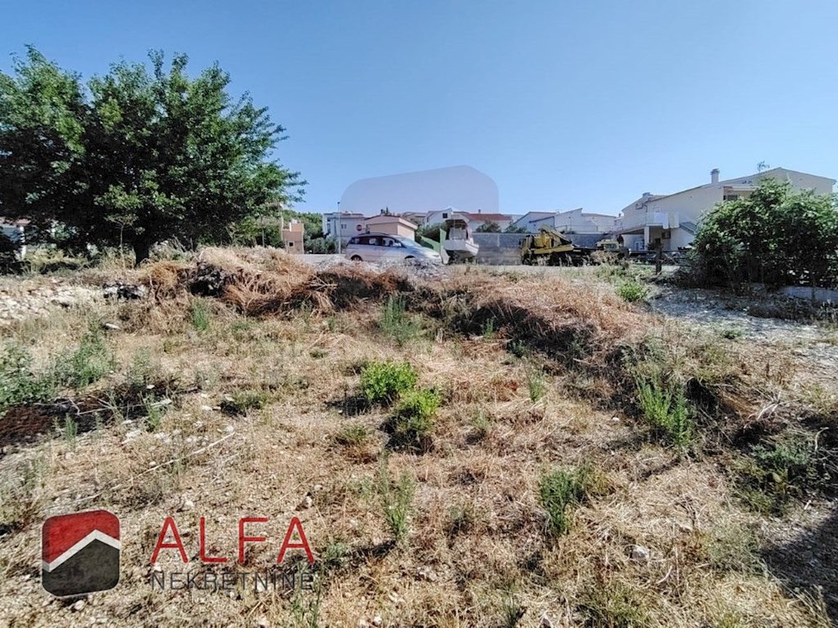 Croazia, Tribunj, due terreni edificabili con permessi di costruzione in vendita