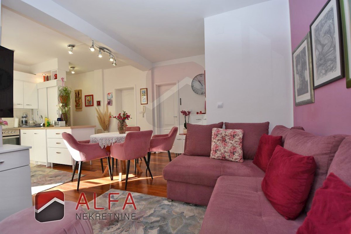 Croazia, Vodice – appartamento arredato al piano terra in vendita