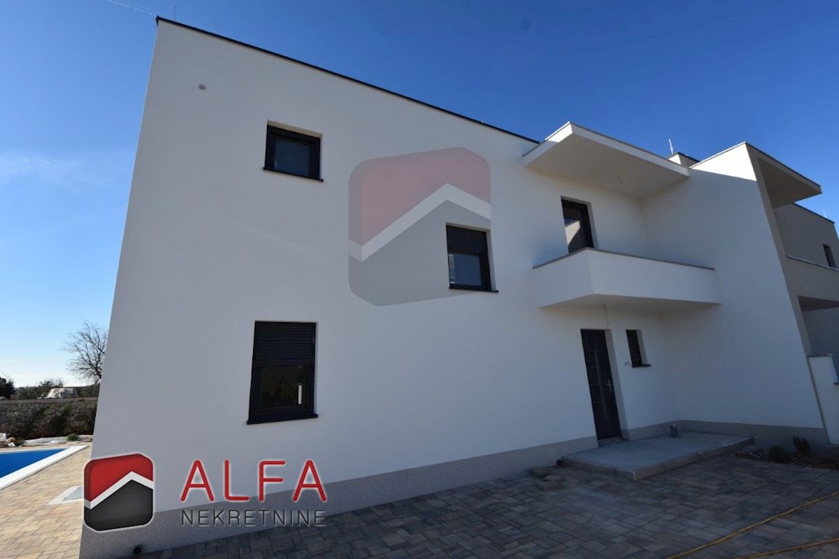 Croazia, Šibenik, Bogdanovići, vicino a Jadrija, in vendita nuova e moderna casa bifamiliare con piscina