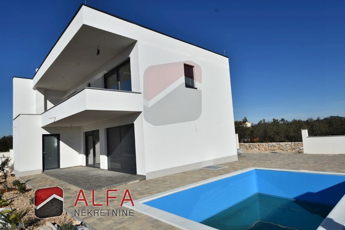 Croazia, Šibenik, Bogdanovići, vicino a Jadrija, in vendita nuova e moderna casa bifamiliare con piscina