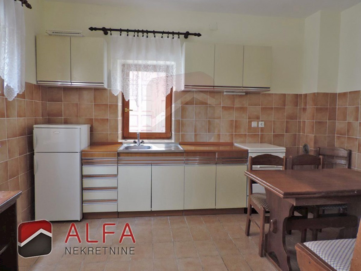 Croazia, Isola di Prvić, Šepurine, antica casa in pietra in vendita con vista mare
