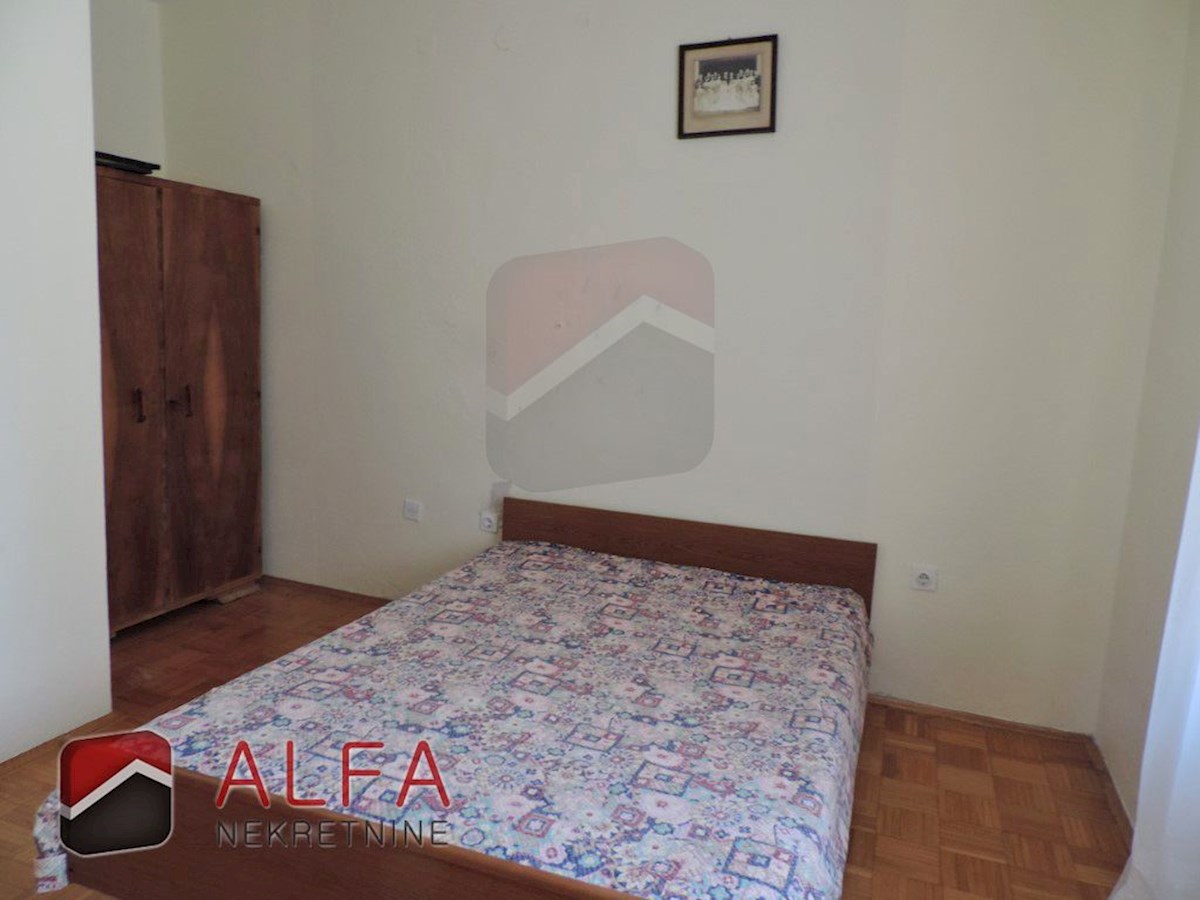 Croazia, Isola di Prvić, Šepurine, antica casa in pietra in vendita con vista mare