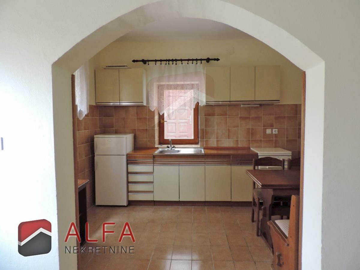 Croazia, Isola di Prvić, Šepurine, antica casa in pietra in vendita con vista mare