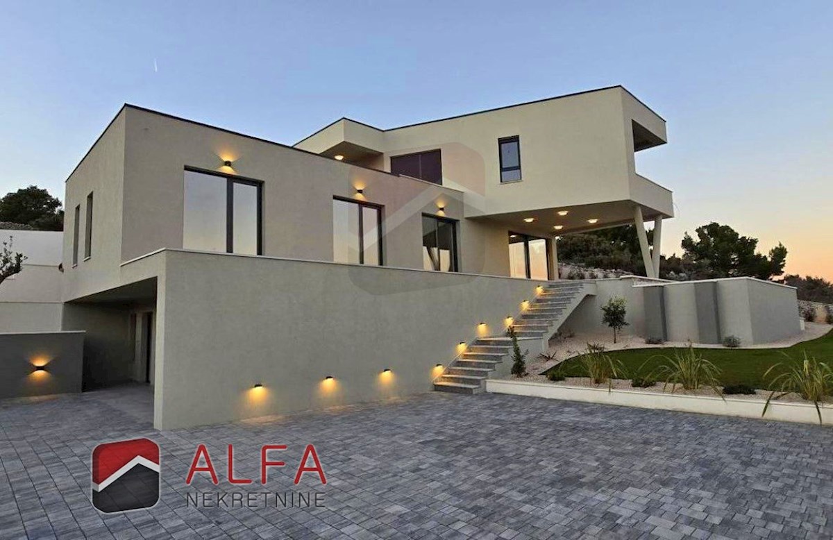 Croazia, Isola di Murter, Betina – ATTRAENTE – nuova villa di lusso per famiglie in vendita, piscina, garage e vista mare