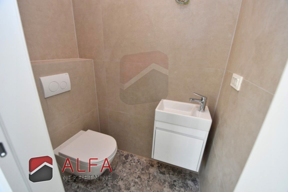 Croazia, Isola di Murter, Betina – ATTRAENTE – nuova villa di lusso per famiglie in vendita, piscina, garage e vista mare