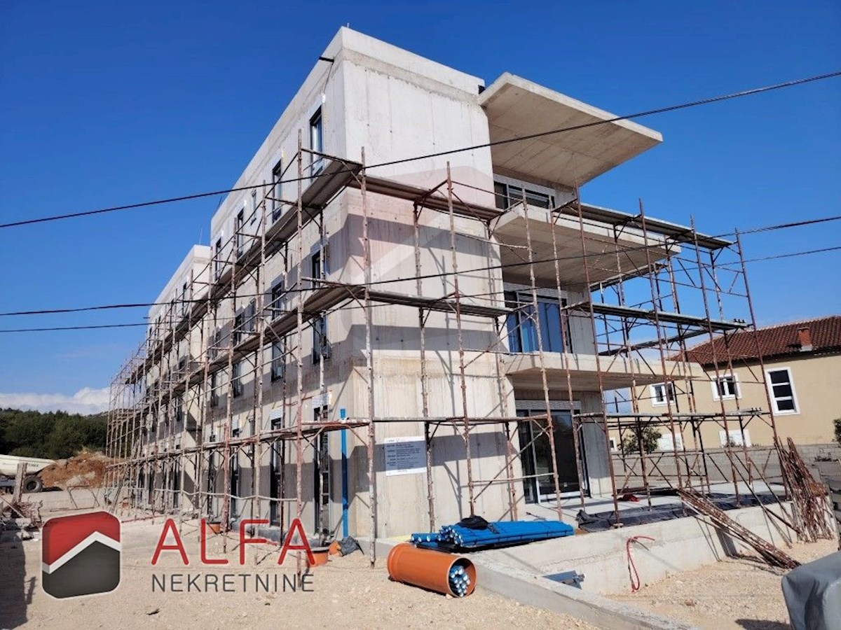 Croazia, Tribunj – appartamento nuovo in vendita, secondo piano, vista mare