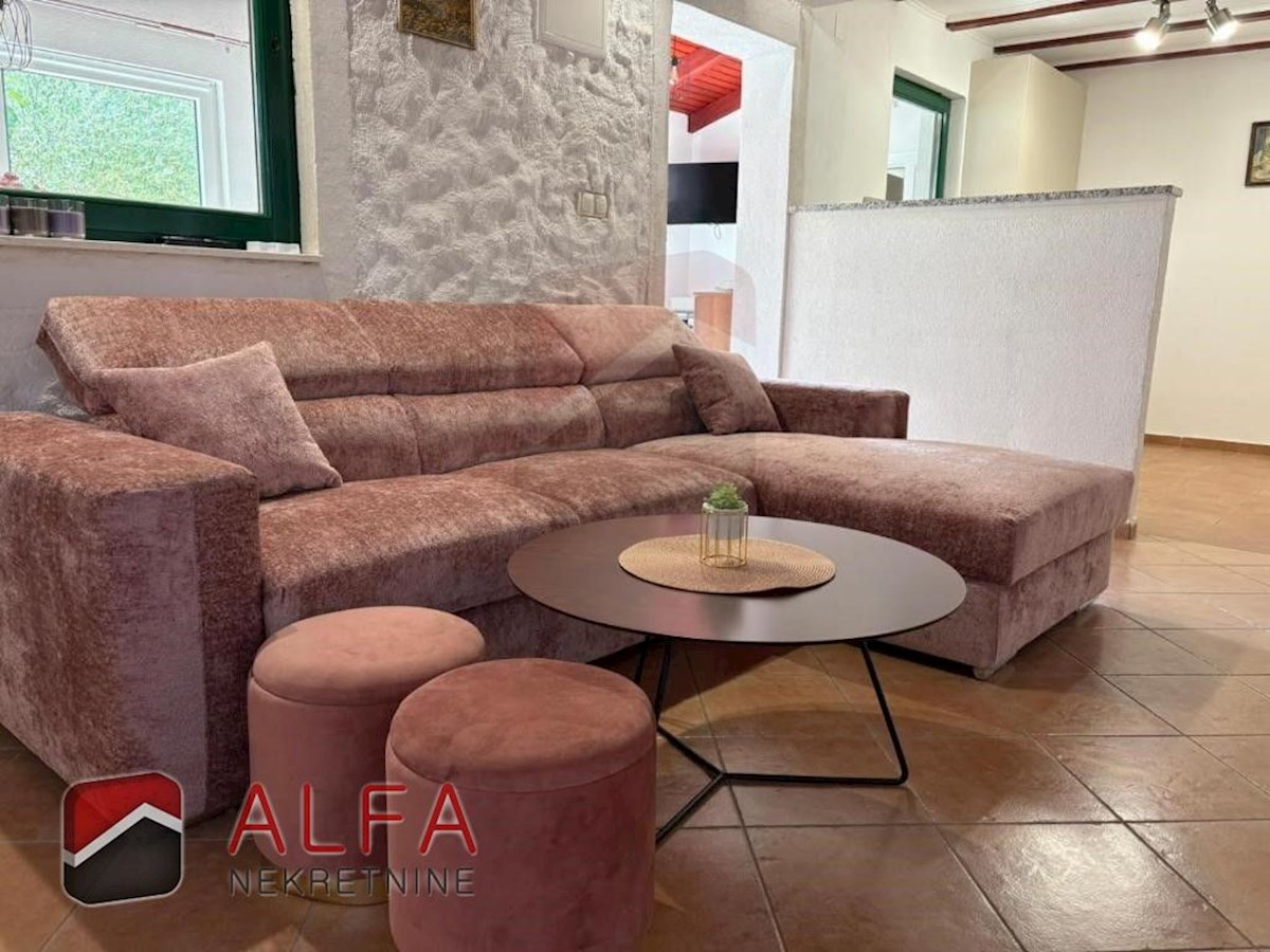 Campagna di Vodice – casa con piscina e uliveto in vendita