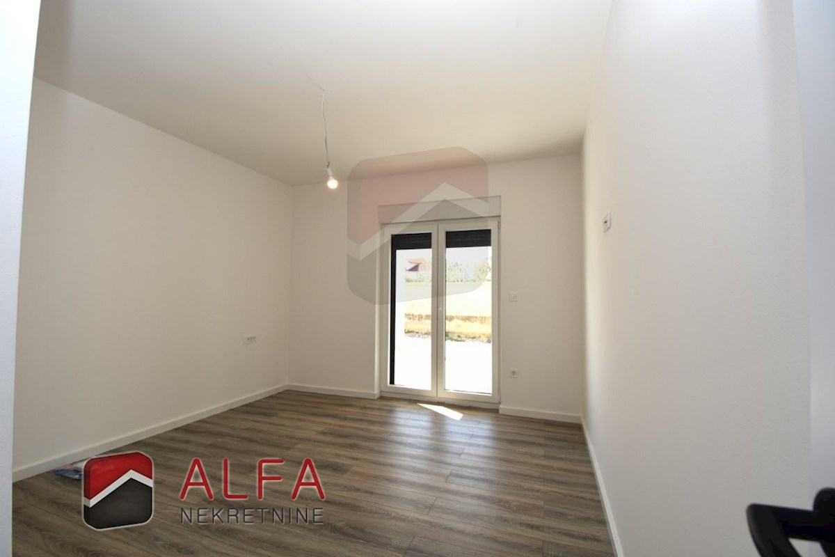 Croazia, Vodice – nuovo appartamento confortevole in vendita, piano terra, giardino, riscaldamento a pavimento