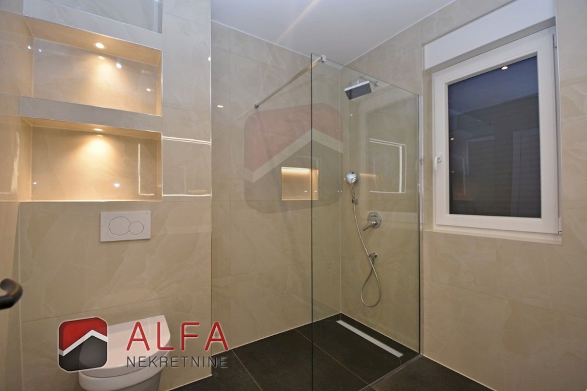 Croazia, Vodice – nuovo appartamento confortevole in vendita, piano terra, giardino, riscaldamento a pavimento