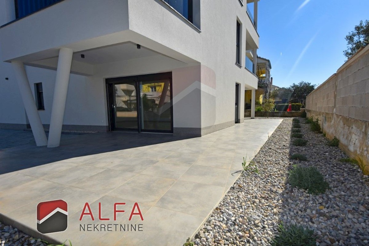 Croazia, Vodice – nuovo appartamento confortevole in vendita, piano terra, giardino, riscaldamento a pavimento