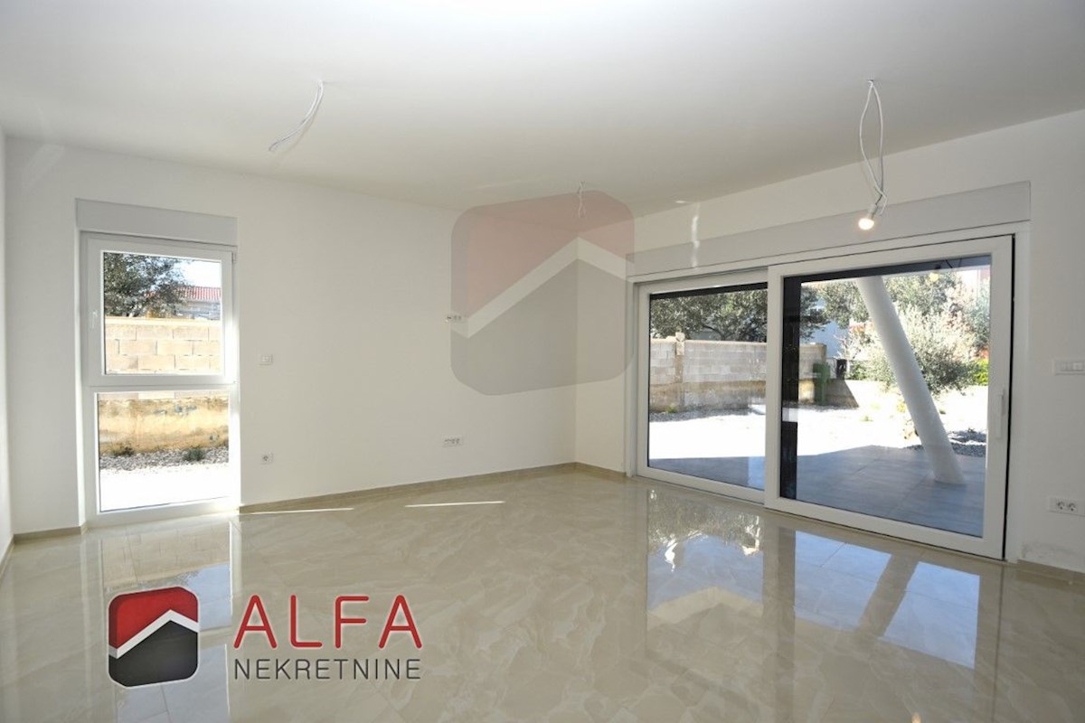 Croazia, Vodice – nuovo appartamento confortevole in vendita, piano terra, giardino, riscaldamento a pavimento