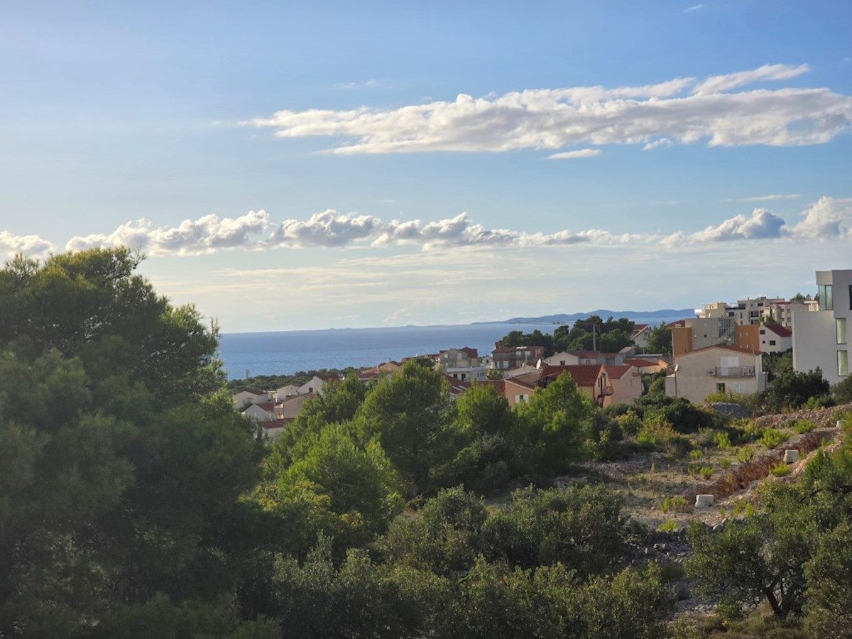 Primošten, casa familiare moderna con wellness e piscina