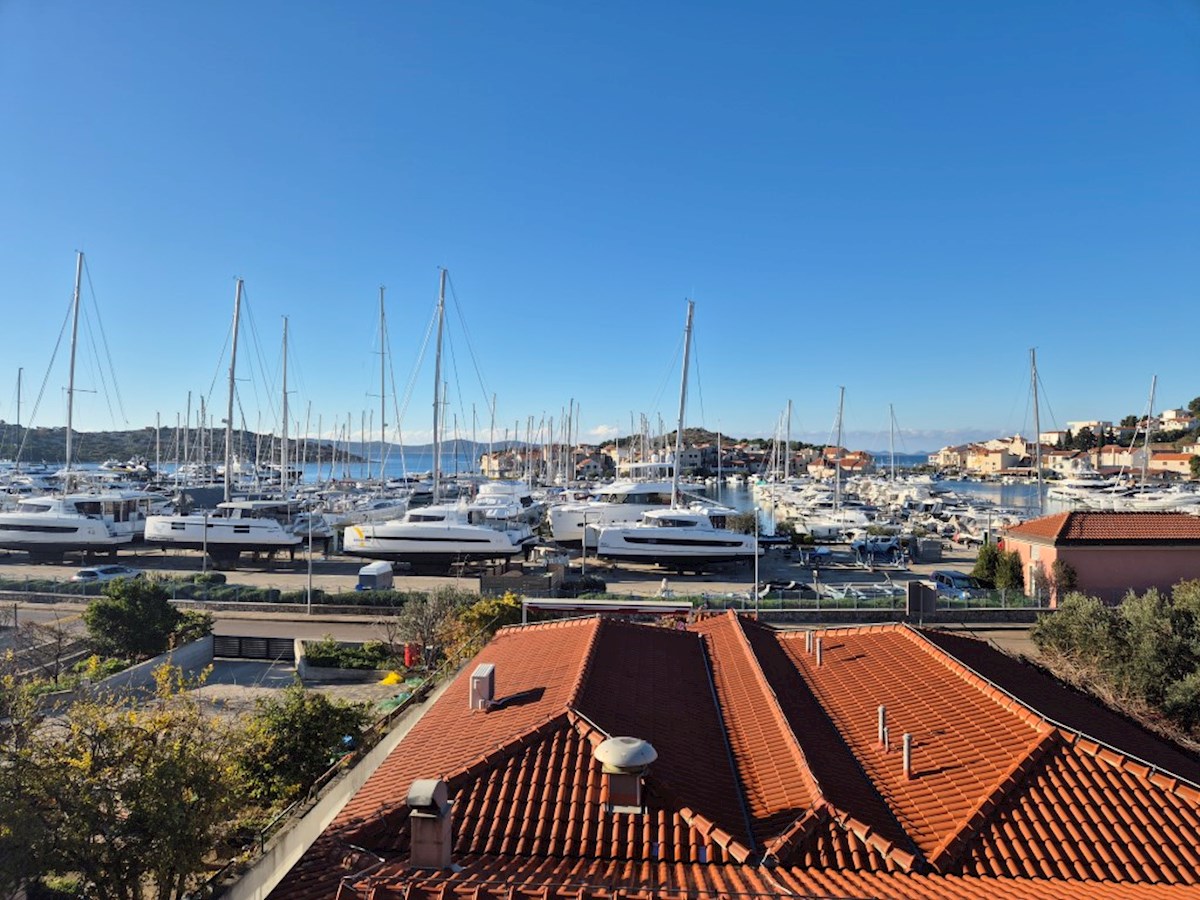 Tribunj, pensione sul mare con splendida vista e ottima posizione