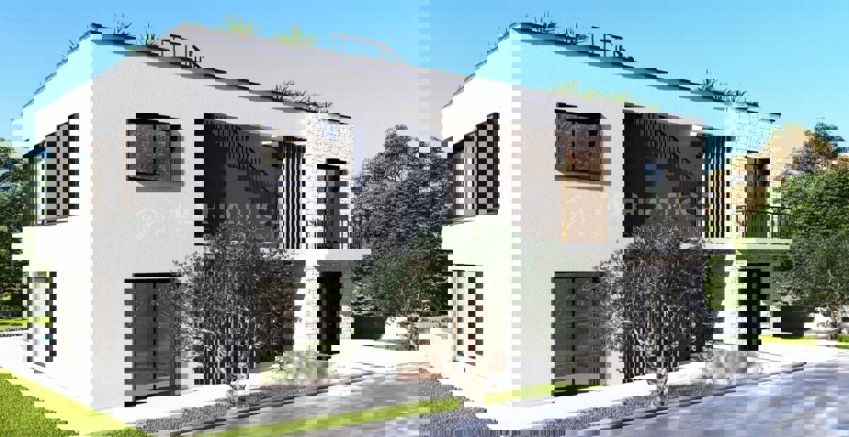 Parenzo, Kaštelir, spaziosa villa con vista e ampio giardino