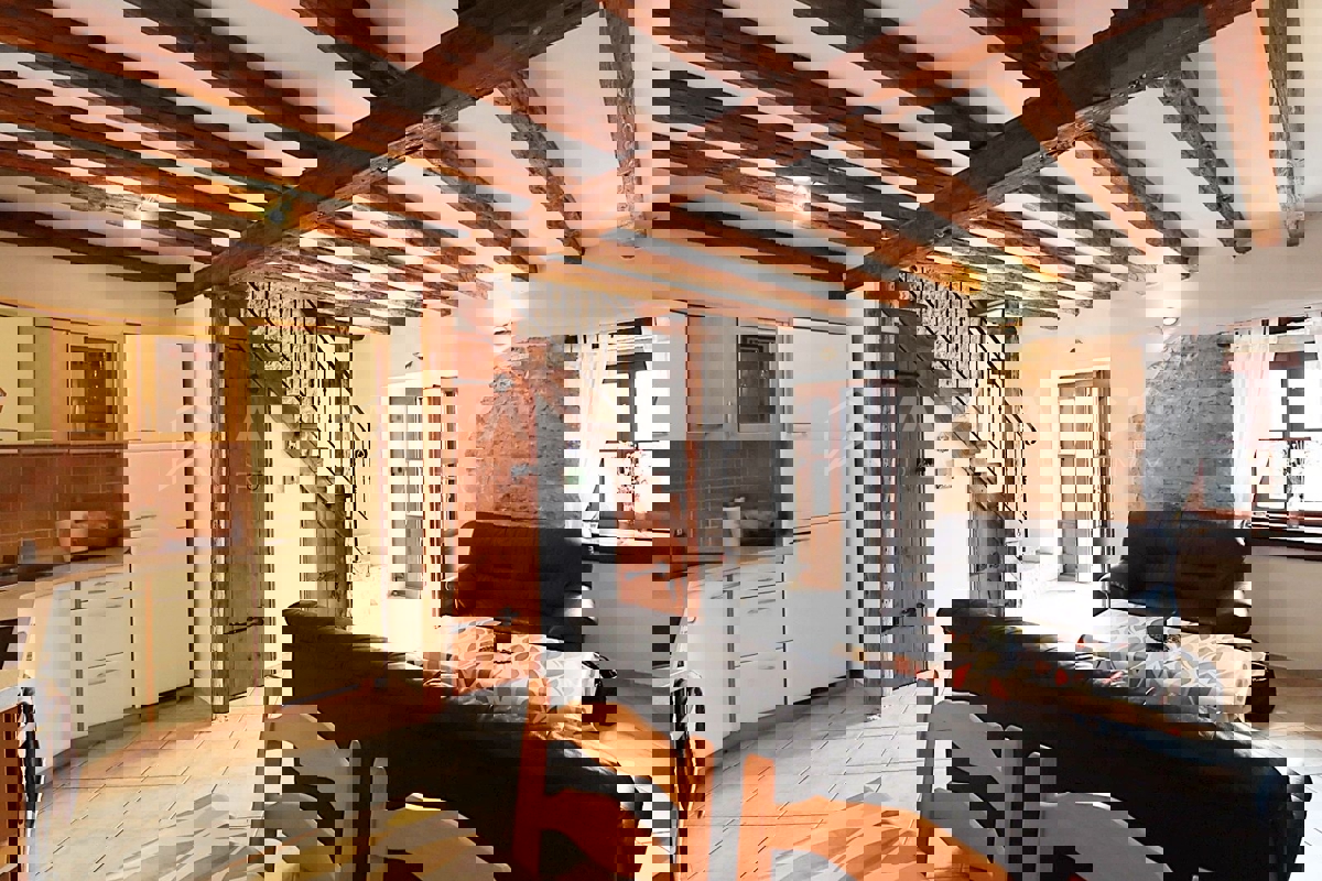 Canfanaro, dintorni, splendida casa in pietra istriana ristrutturata