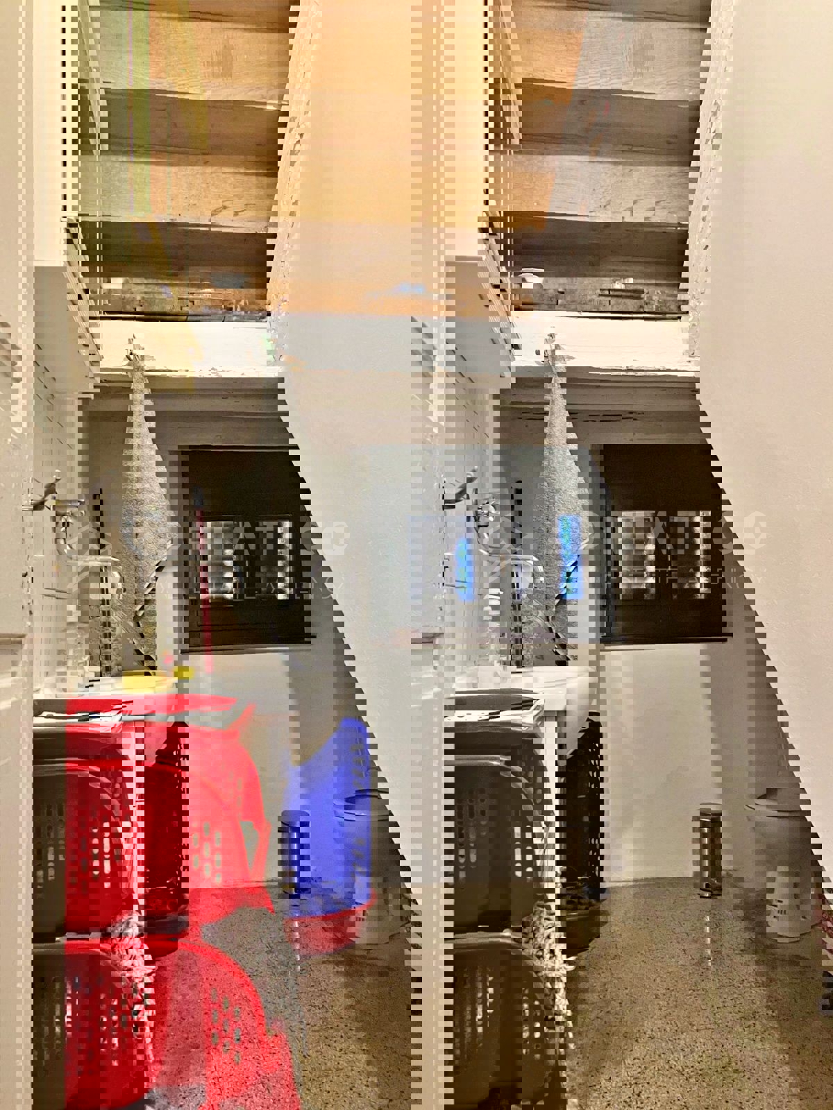 Orsera, casa in pietra a soli 250 metri dal mare