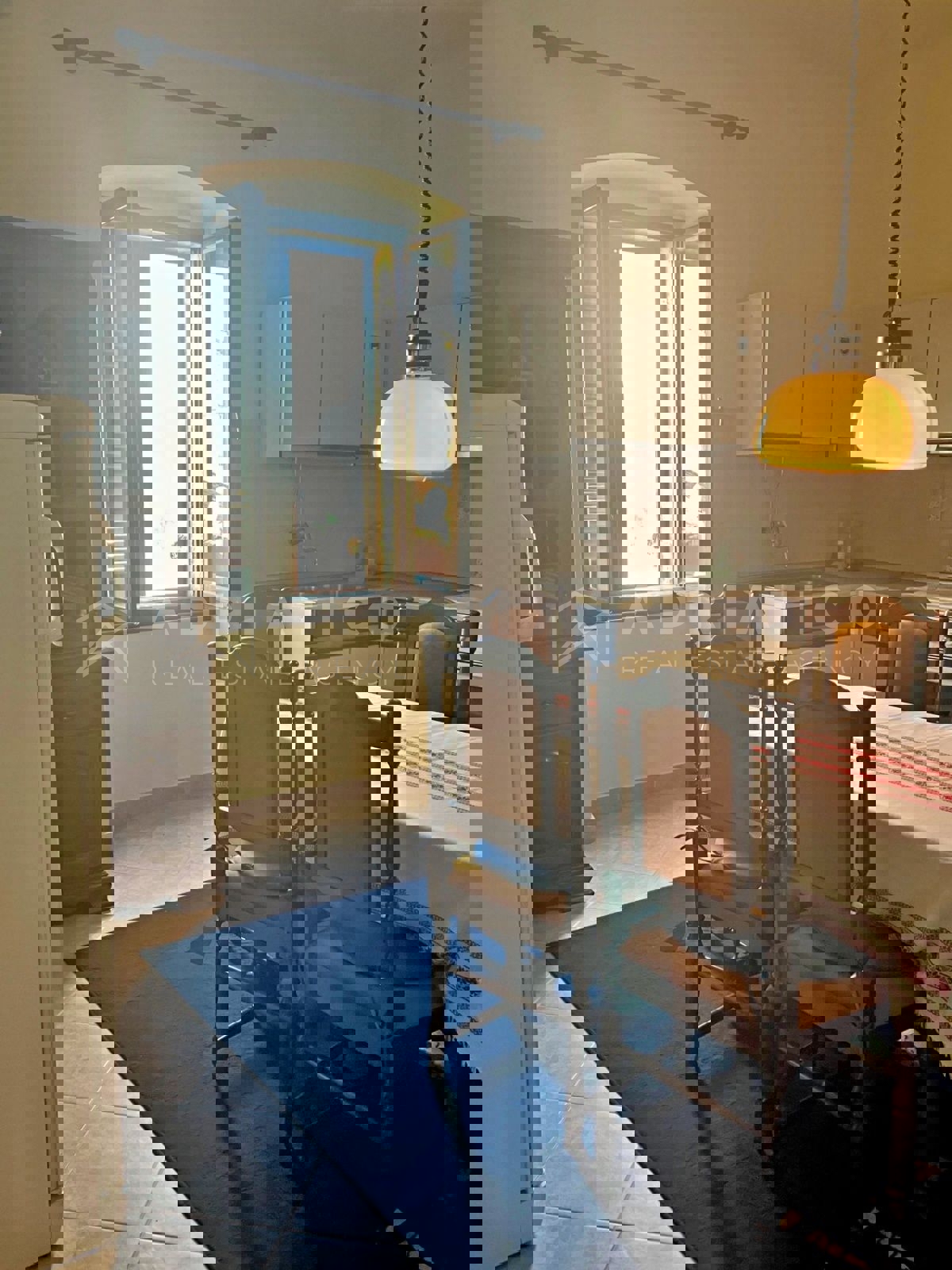 Orsera, casa in pietra a soli 250 metri dal mare