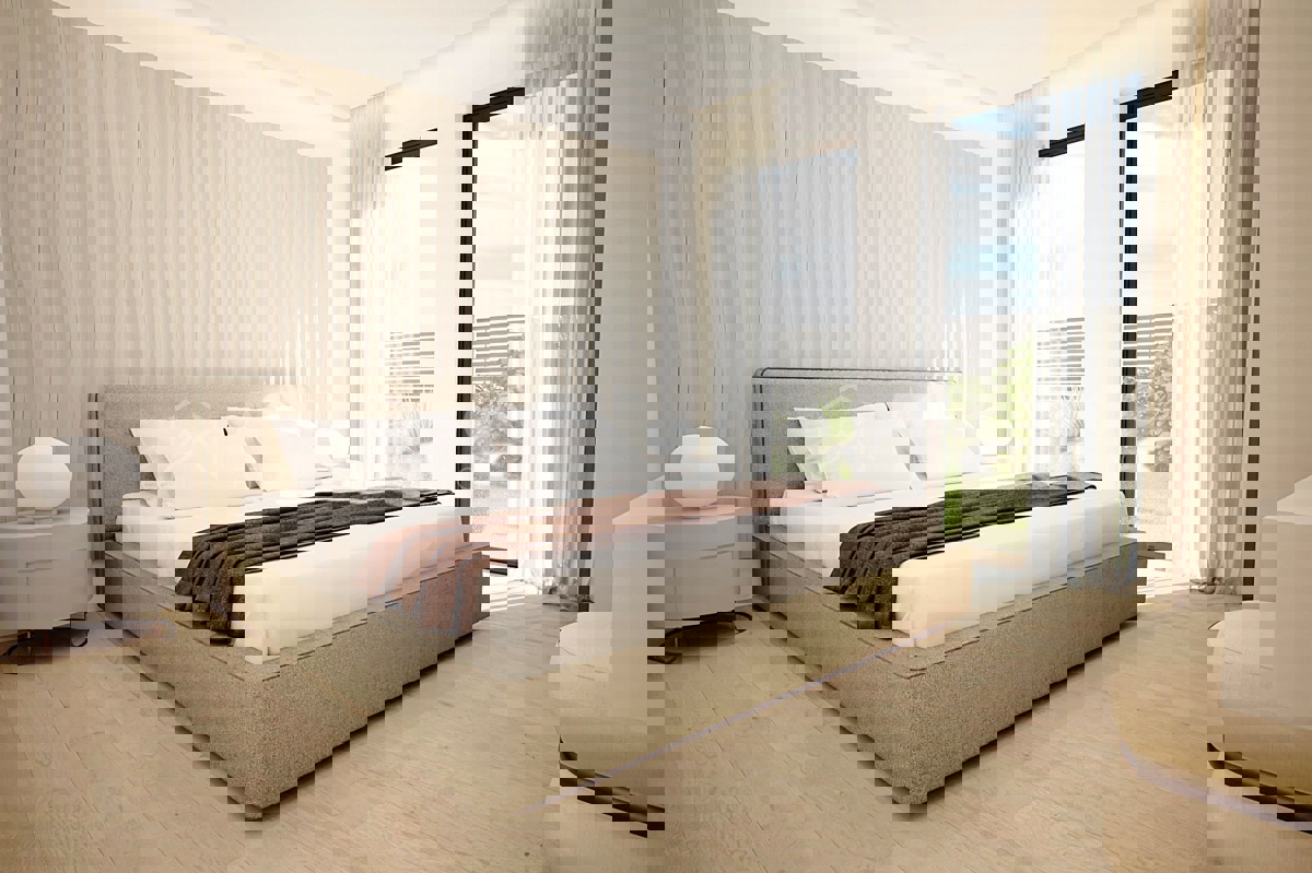 Rovigno, centro, appartamento di lusso con giardino al piano terra