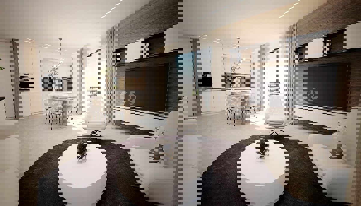 Rovigno, centro, appartamento di lusso con giardino al piano terra