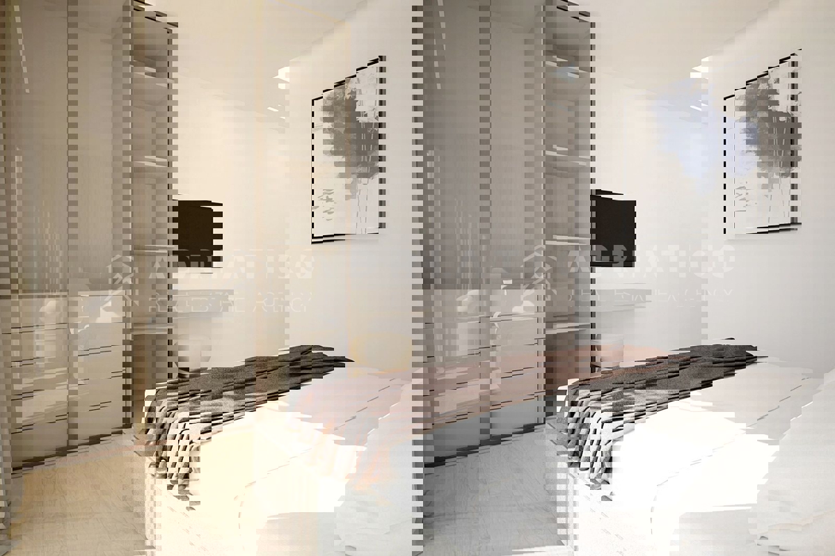 Rovigno, centro, appartamento di lusso con giardino al piano terra