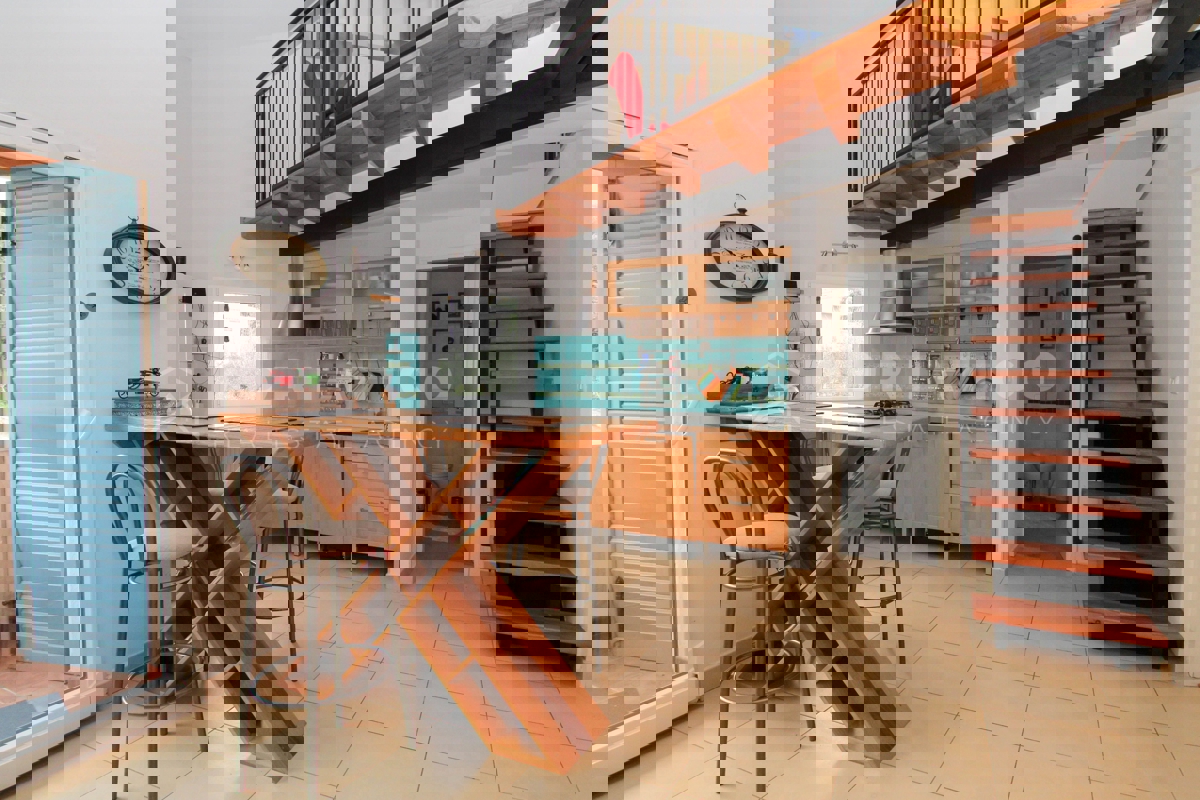 Rovigno, spazioso appartamento su due livelli a 400 m dalle spiagge!