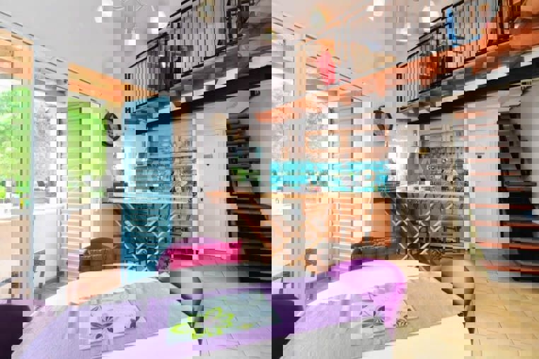 Rovigno, spazioso appartamento su due livelli a 400 m dalle spiagge!