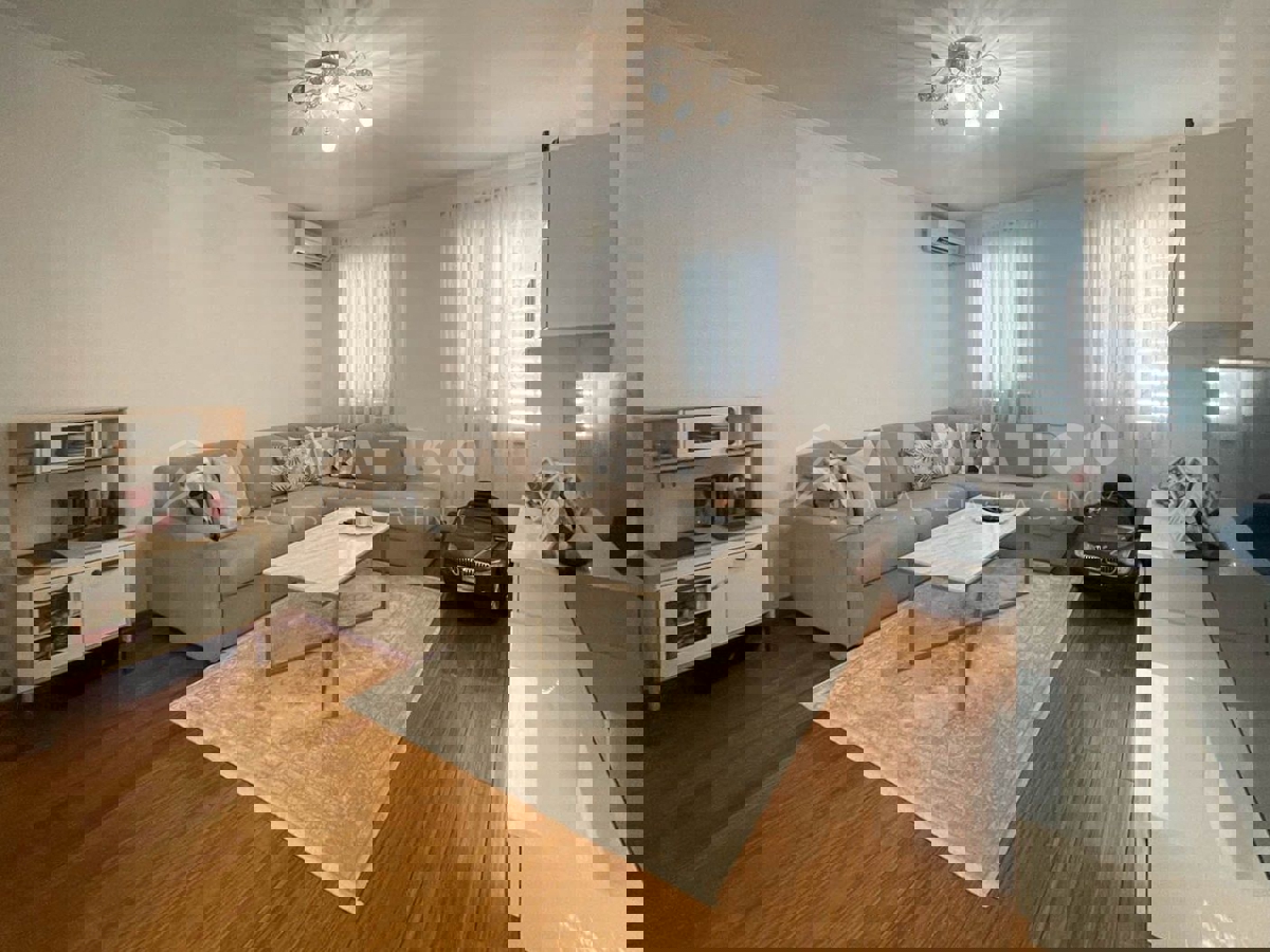 Rovigno, Istria – Due unità nel pieno centro della città