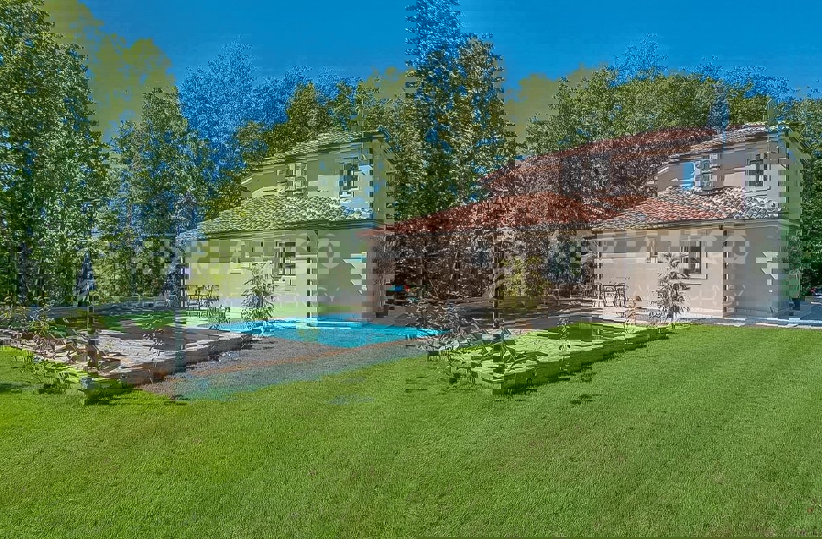 Istria, Tinjan, Ottima casa con piscina immersa nella natura
