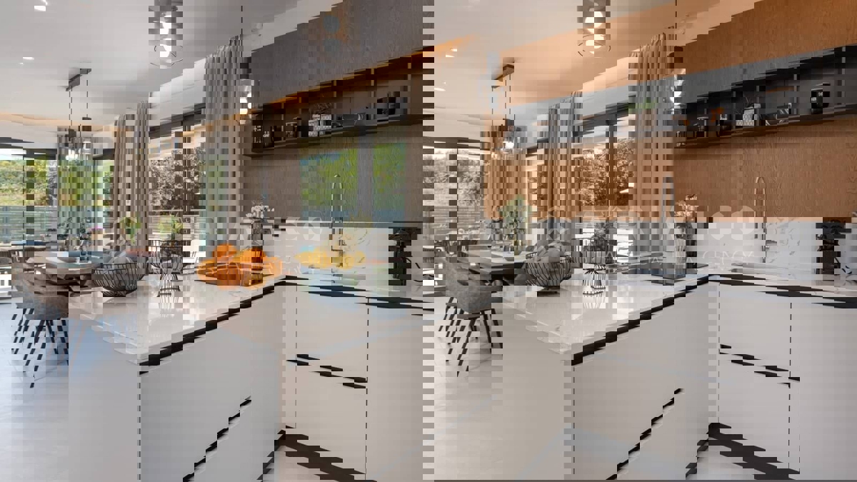 Parenzo - Nuova casa moderna con piscina